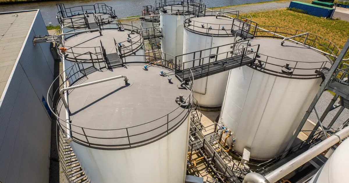 Duurzaam afval verwerken met AVISTA OIL: meer dan 65 jaar ervaring in circulaire oplossingen