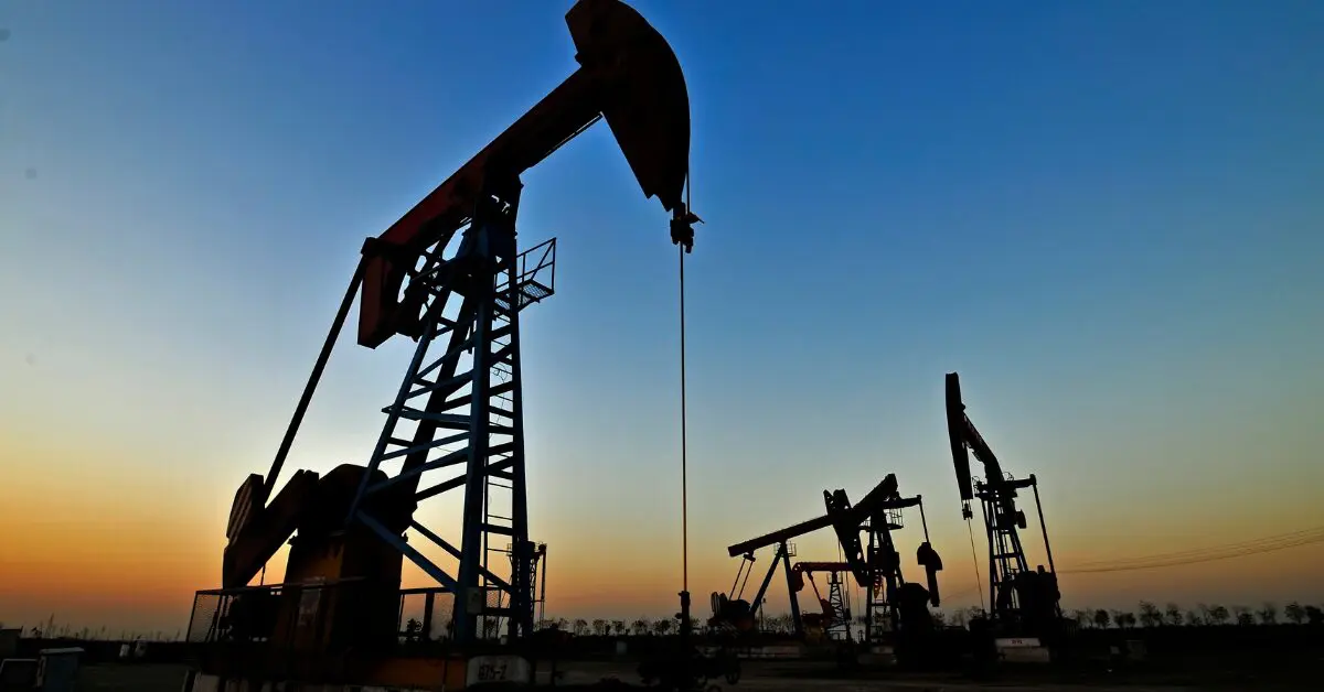 Afgewerkte olie ophalen: kies voor een veilige en duurzame oplossing