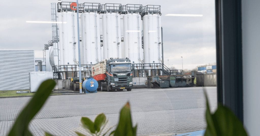 De reis van afgewerkte olie naar nieuw leven